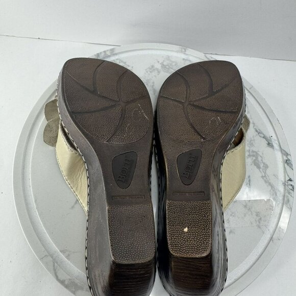 Born‎ Wedge Thong Flip Flop Sandals heels Floral Accent Beige Leather Size 8 GUC - Picture 5 of 8